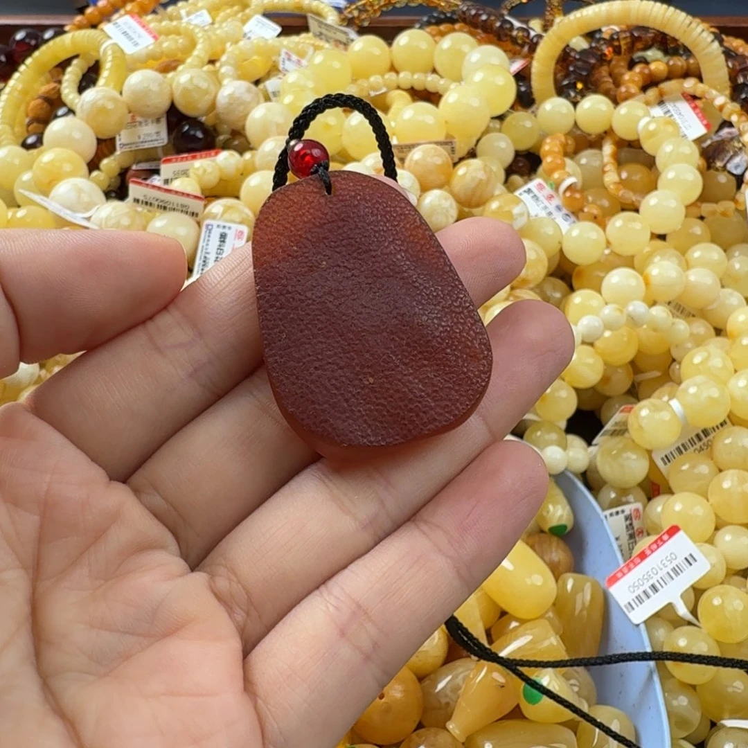 未镶嵌琥珀珠宝奇石