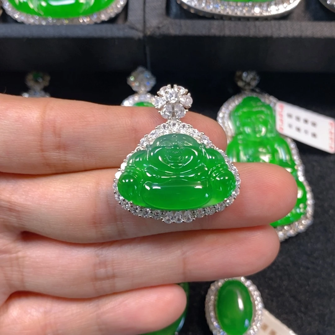 颈饰银S925镶嵌翡翠佛公吊坠