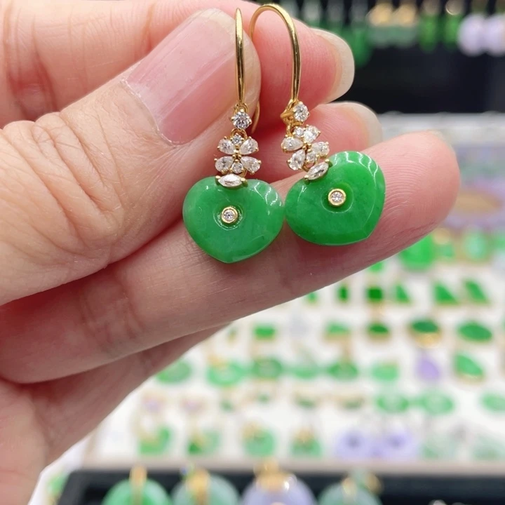 紫****翡翠18K金镶嵌耳饰