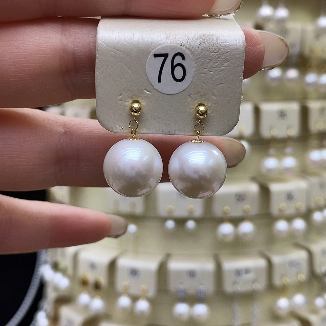 淡水珍珠18K金镶嵌耳饰