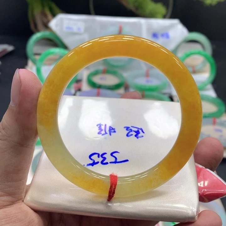 翡翠未镶嵌手镯翡翠