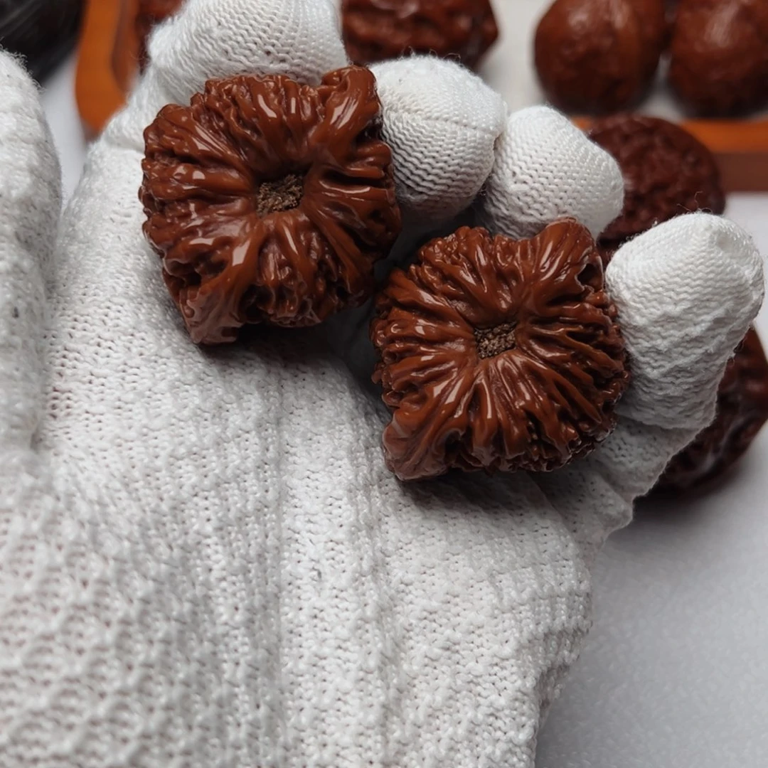 多***者文玩核桃把件南疆石狮子头文玩核桃