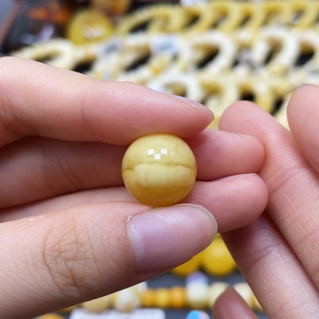 未镶嵌蜜蜡裸石圆珠14.6mm瑕