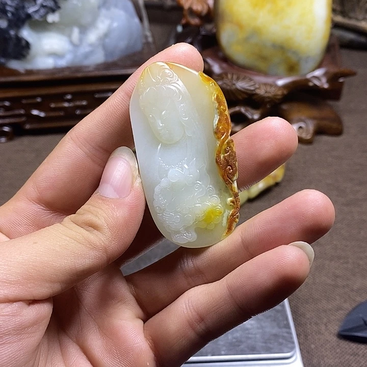 赵****和田玉未镶嵌把件