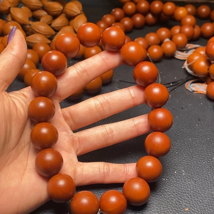 橄榄核吊坠1.75尺寸树王18颗光珠全品