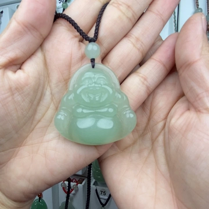 石英质玉未镶嵌颈饰