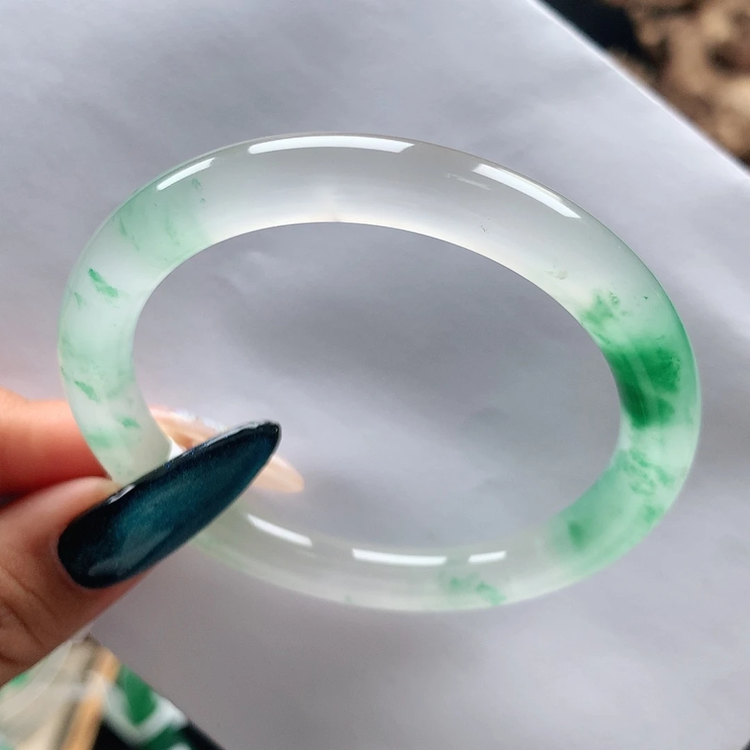 石英质玉未镶嵌镯子55