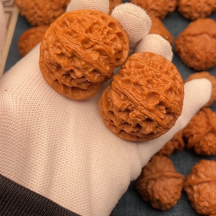 把件文玩核桃42红皮老树球苹果