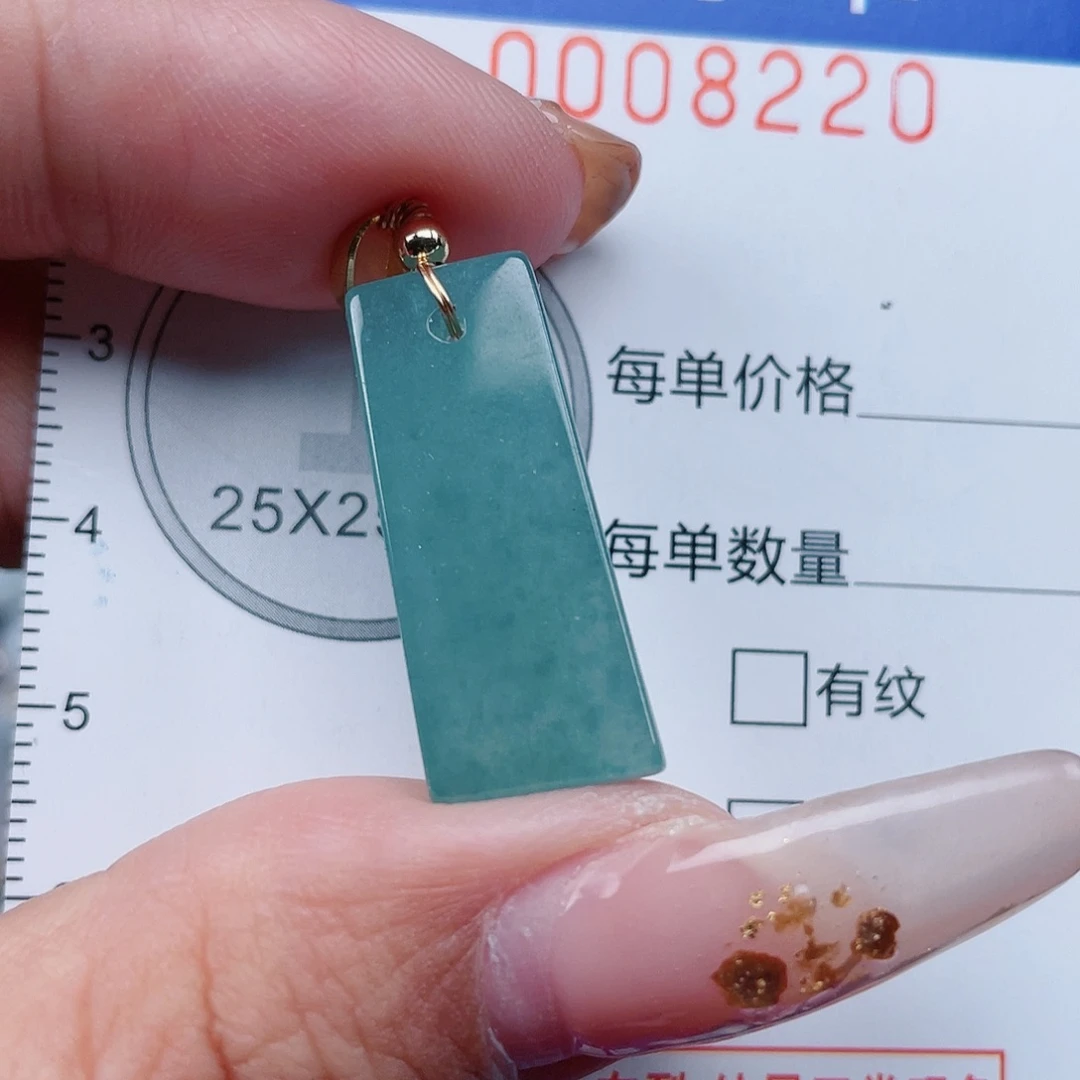 【闪购商品】翡翠颈饰未镶嵌000008220