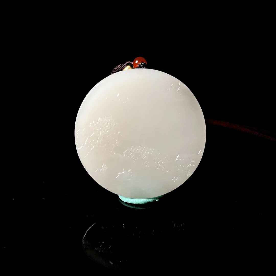 lot1595和田玉山水圆牌藕粉56.8*8.5mm/65.7g/北京世纪