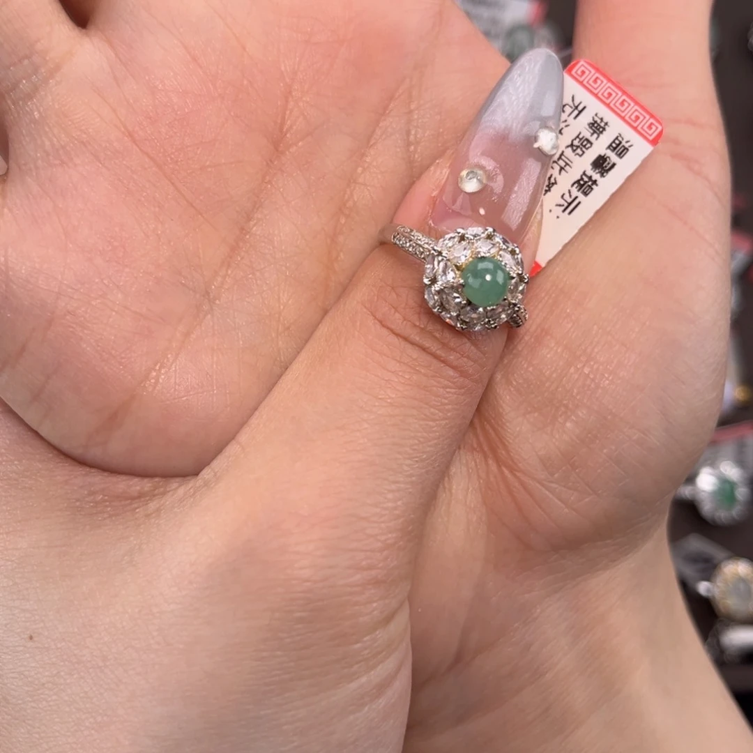 翡翠戒指银S925镶嵌69999