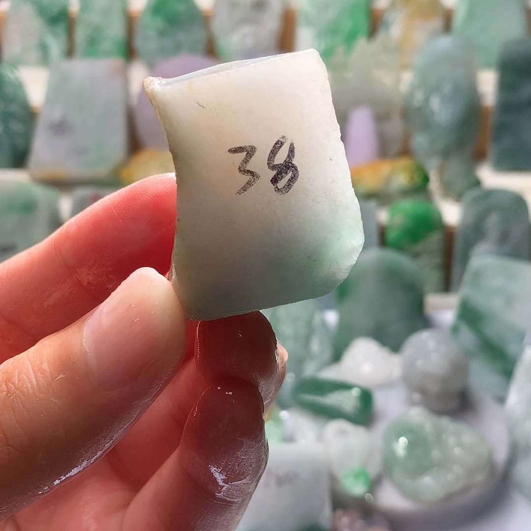 翡翠散珠翡翠原石片料