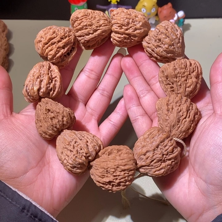手串文玩核桃……10