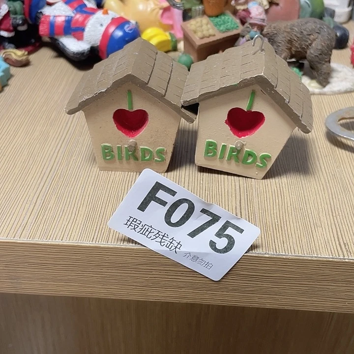 ****添摆件孤品老货微瑕瓷