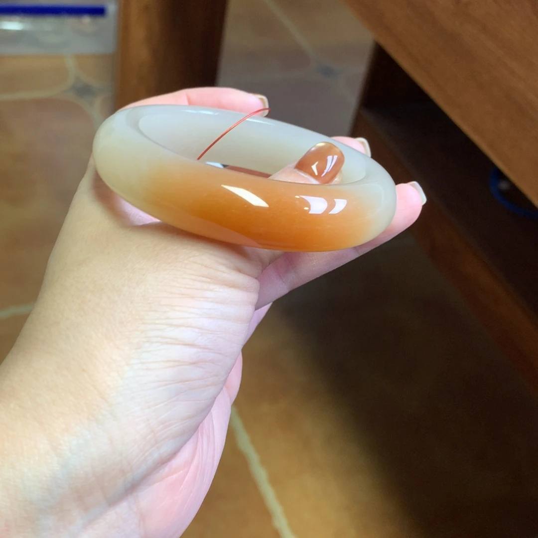 石英质玉未镶嵌手镯