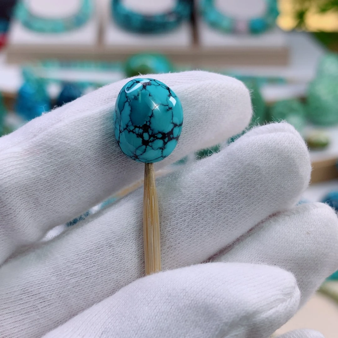 未镶嵌绿松石珠宝奇石