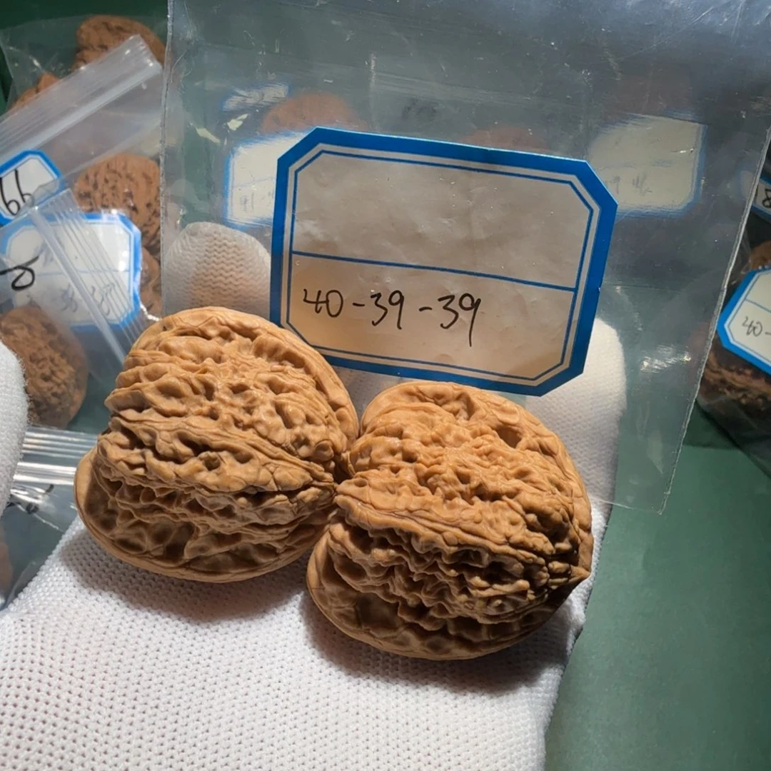 星***烂文玩核桃吊坠48号村将