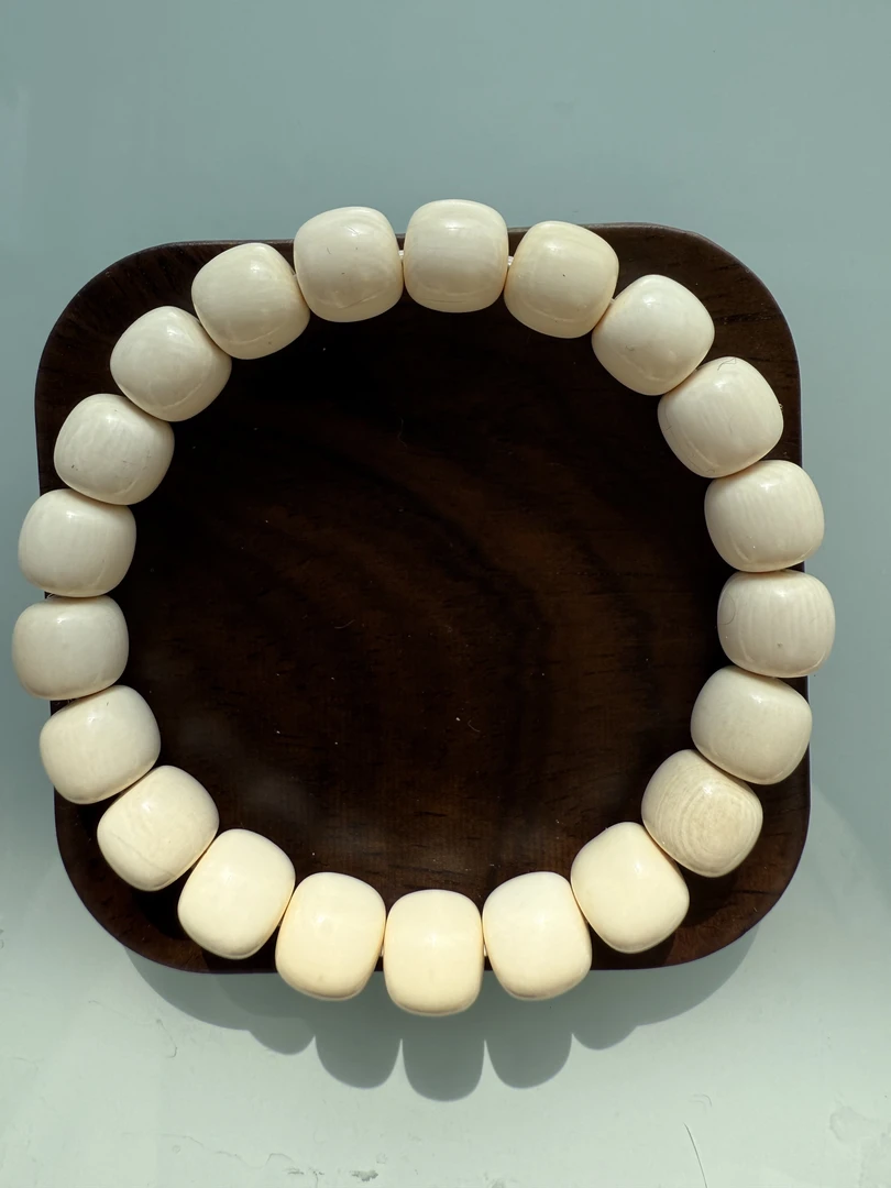 20210猛犸牙老型手串10✖️9瑕疵