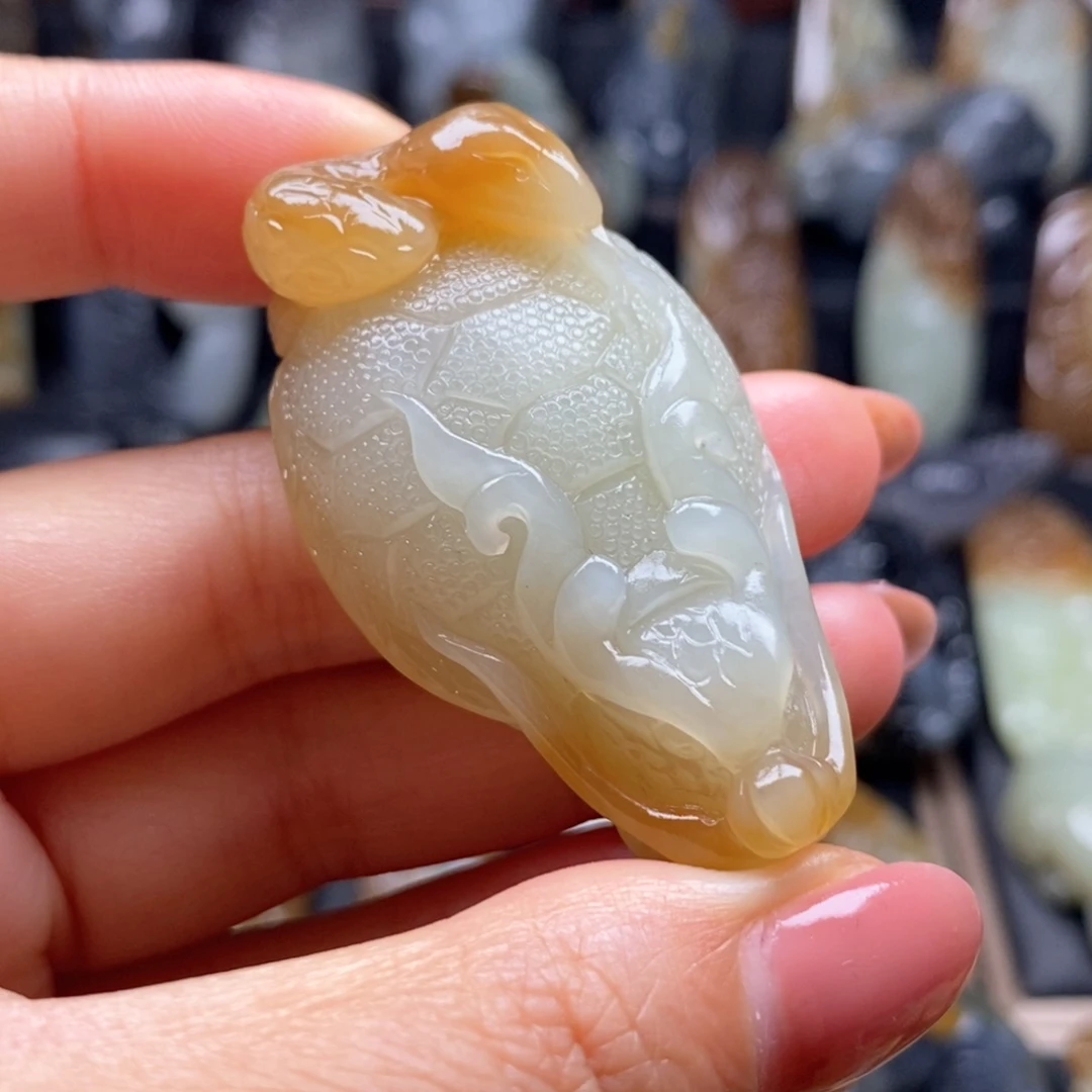 和田玉未镶嵌挂件