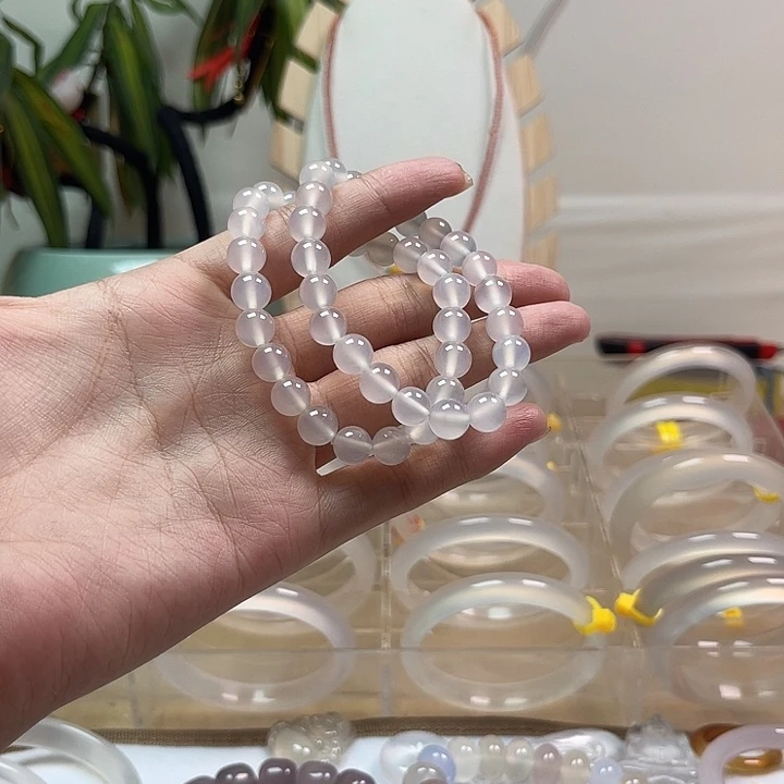 手镯玛瑙/玉髓未镶嵌