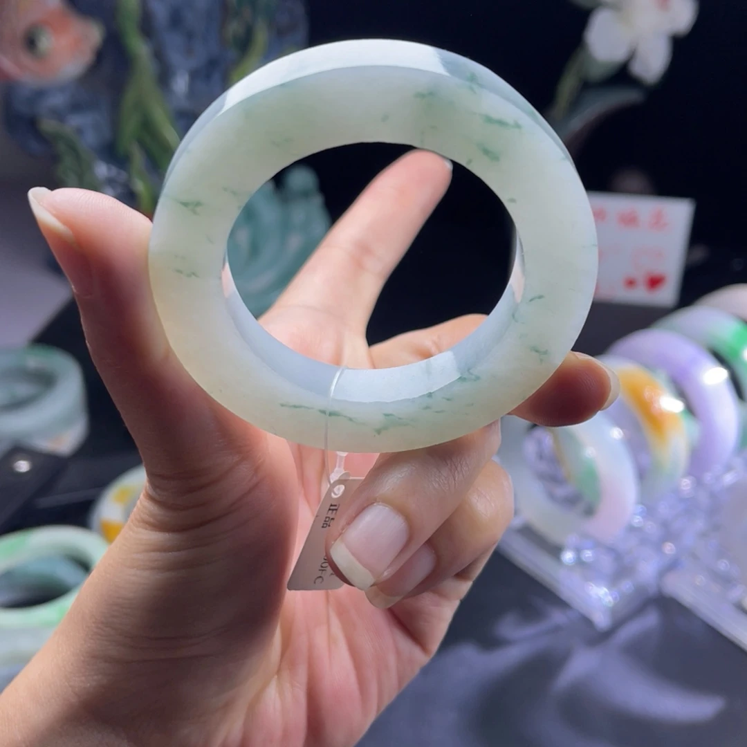 定制翡翠未镶嵌天然翡翠A货手镯