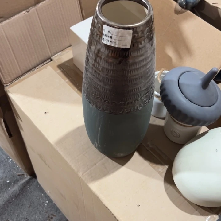 陶瓷花瓶摆件微瑕捡漏出