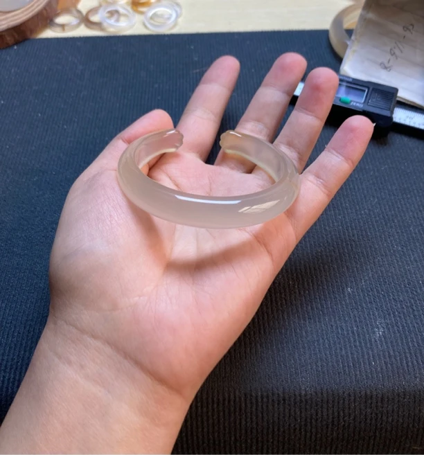 天然玛瑙冰透手镯