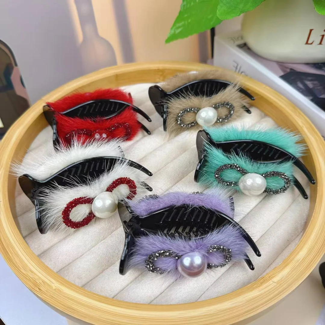 秋季爆款毛绒珠珠丸子头抓夹发夹女2025新款后脑勺高端大号高级感