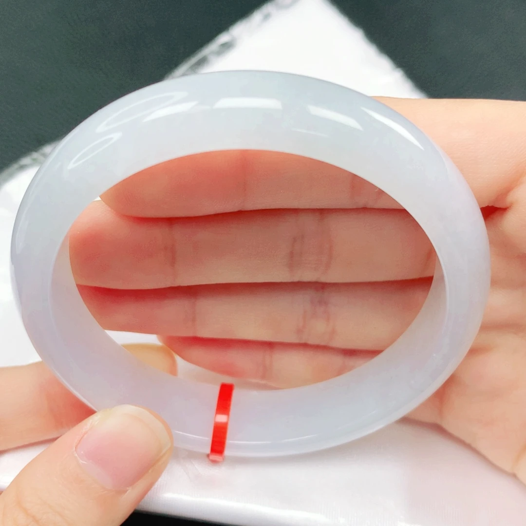 翡翠未镶嵌手镯57圈