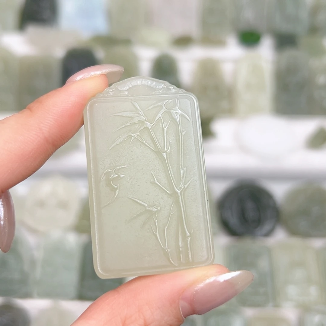 颈饰未镶嵌和田玉竹节