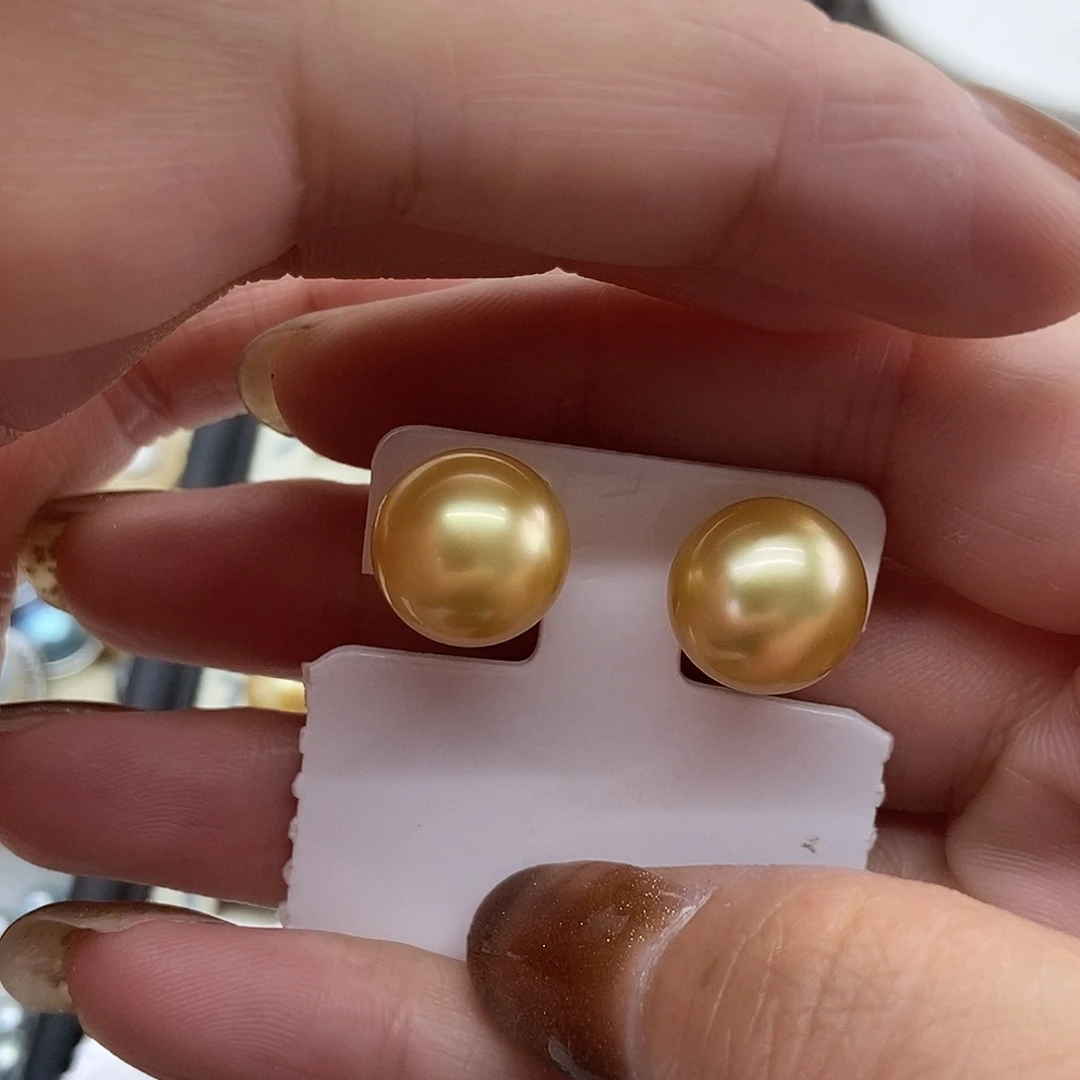 18K金镶嵌耳饰海水珍珠