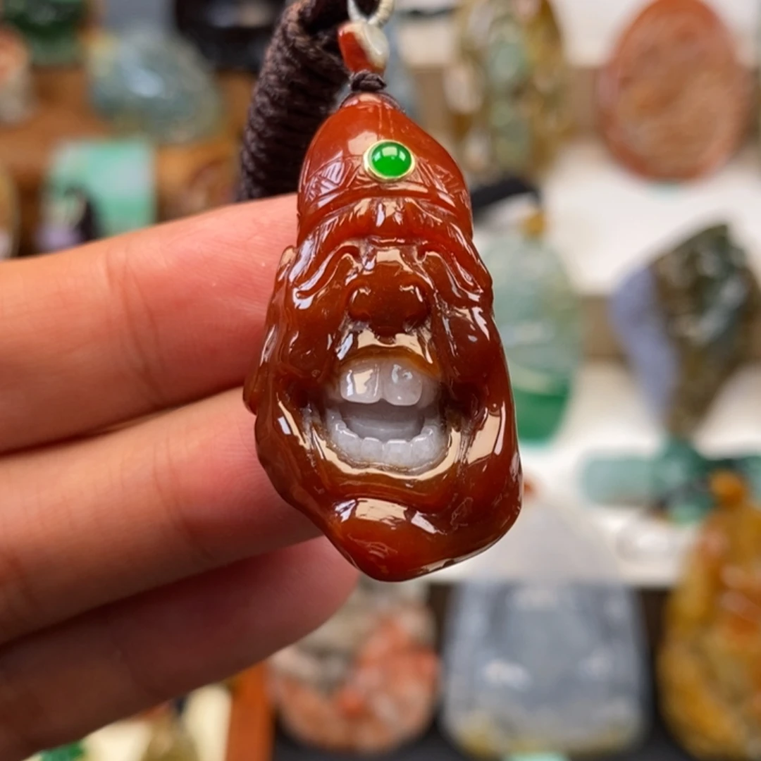 翡翠未镶嵌颈饰笑口常开
