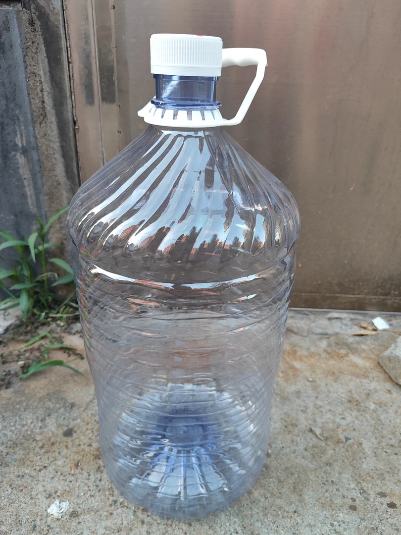 30斤空桶大桶黑色家用极简风饮水机休闲风饮水器慵懒风带盖透明