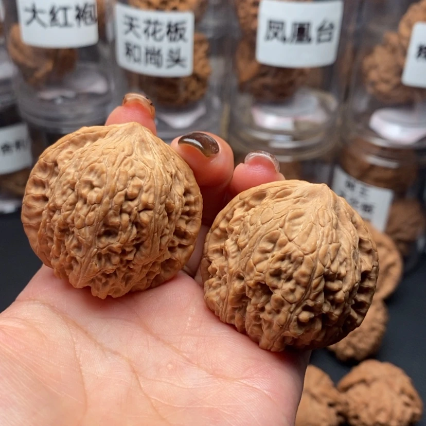 【闪购商品】吊坠文玩核桃绣球40