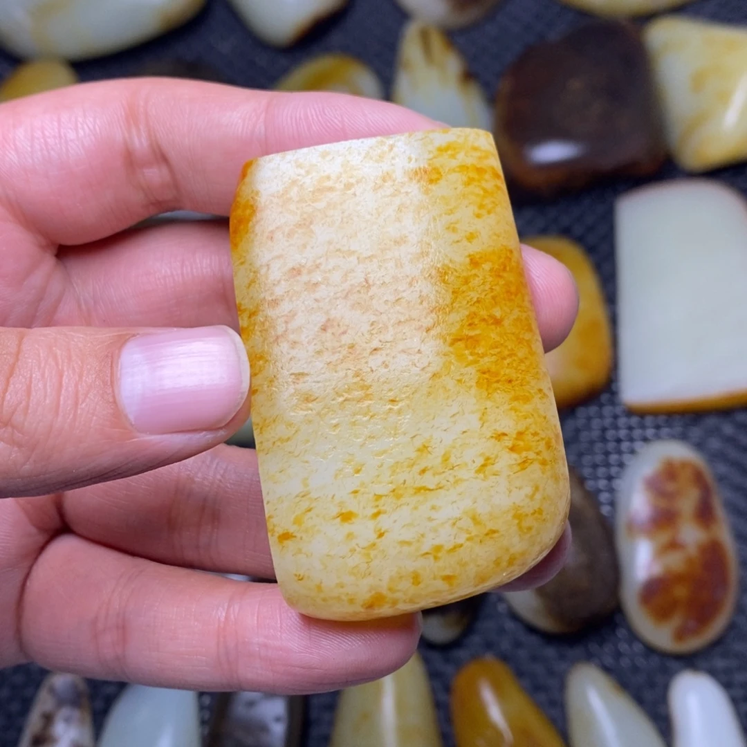 汪***定制和田玉未镶嵌挂件