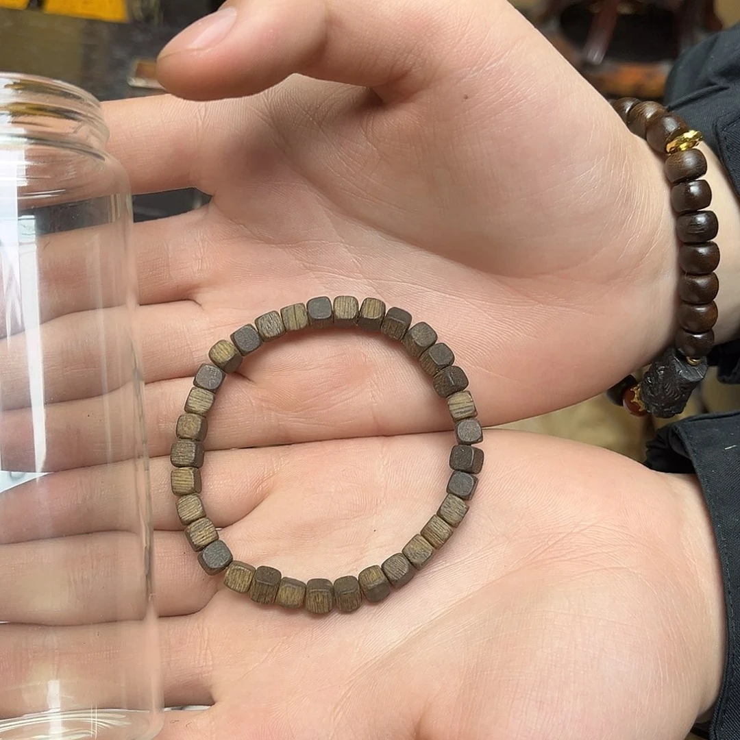 大叶紫檀（黑酸枝木类）