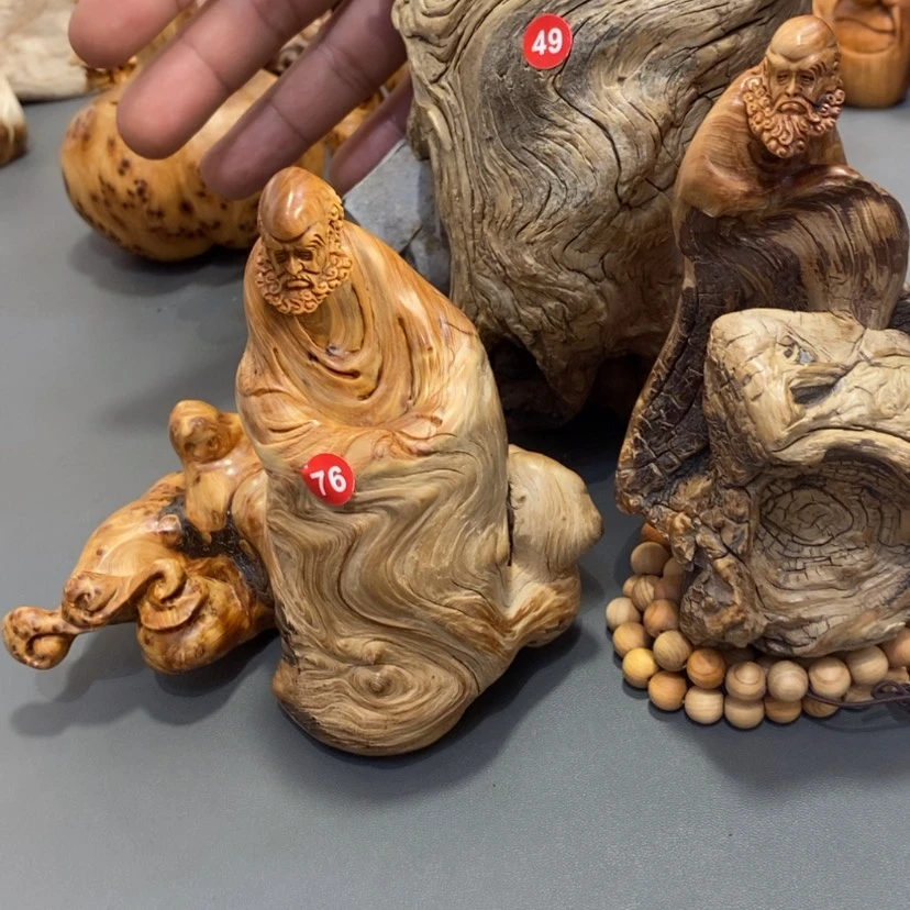 【闪购商品】柏木（崖柏）阿*哥工艺品和我说话是不是