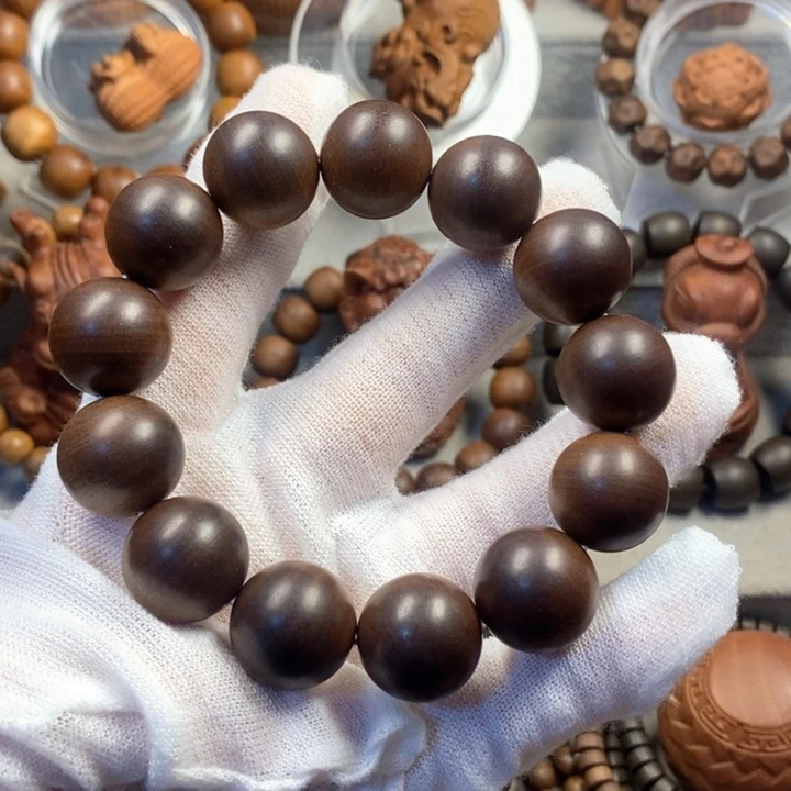 檀香木手串/手链老山檀奶香味1.8红黑肉