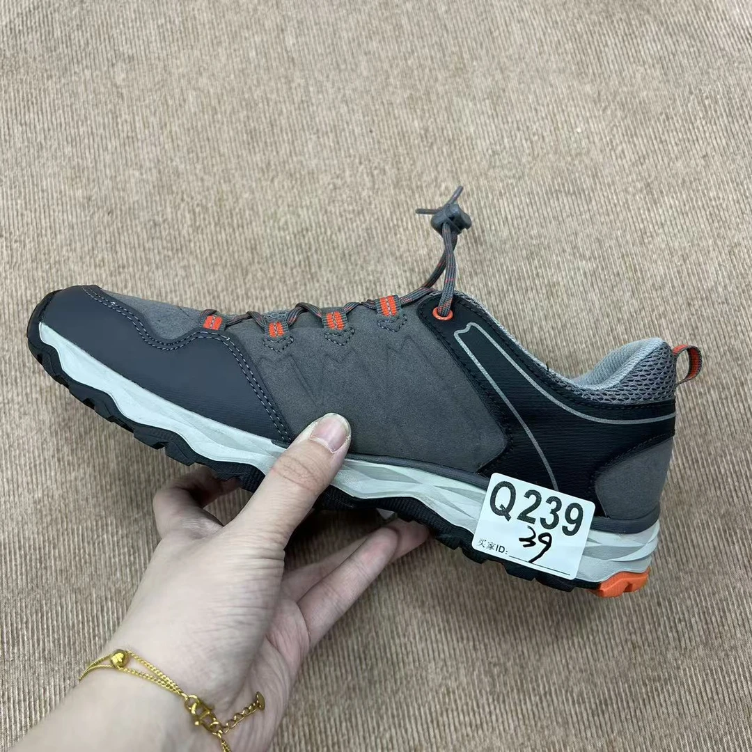 3-新款户外运动百搭休闲鞋 Q239