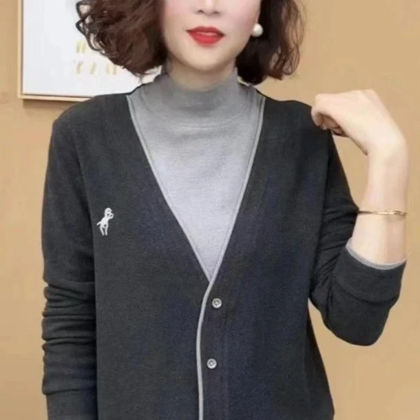 时尚新款2025气质日常加绒长袖流行打底拼接女高领保暖显瘦上衣