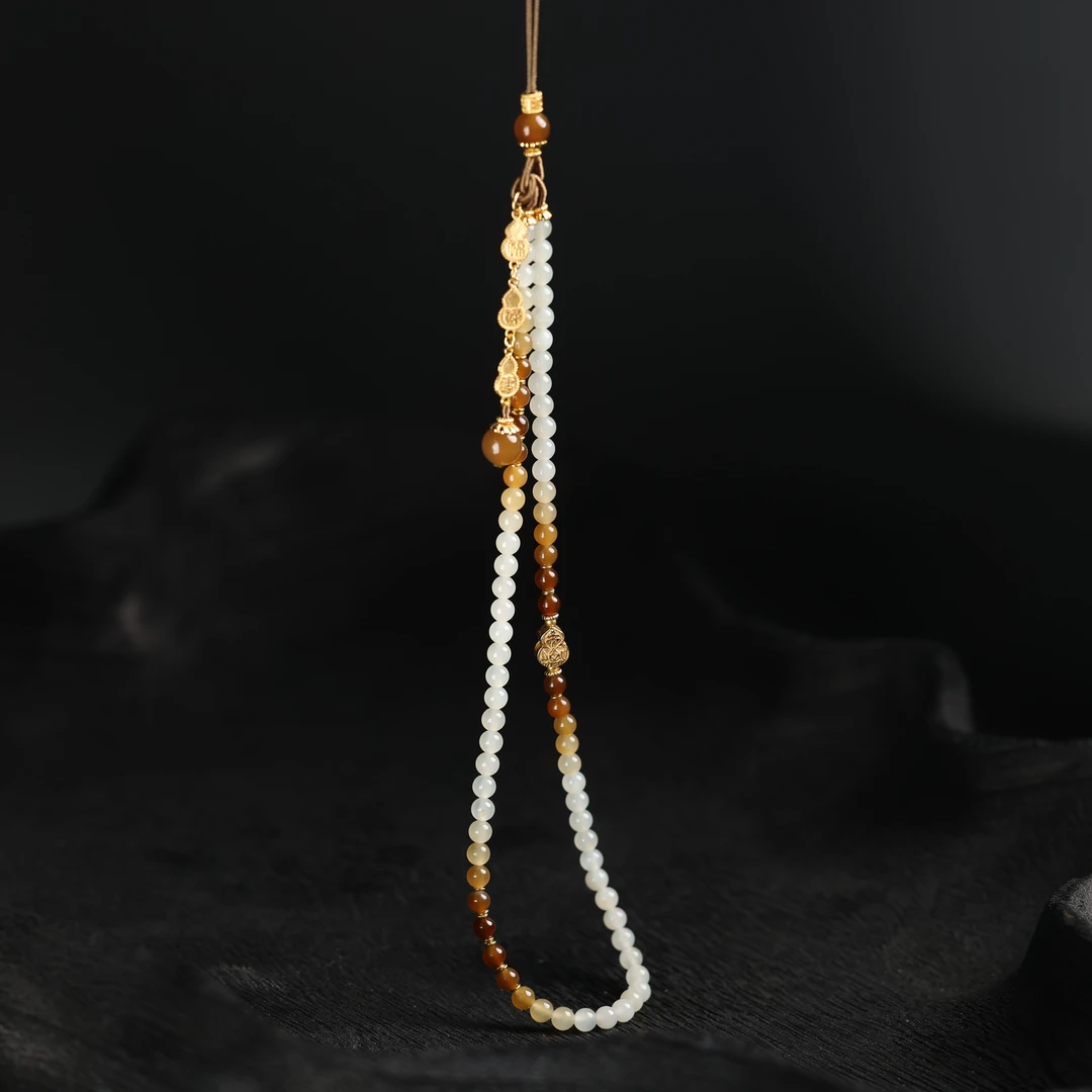 "回甘"原创设计精品和田玉高色糖白4mm挂件