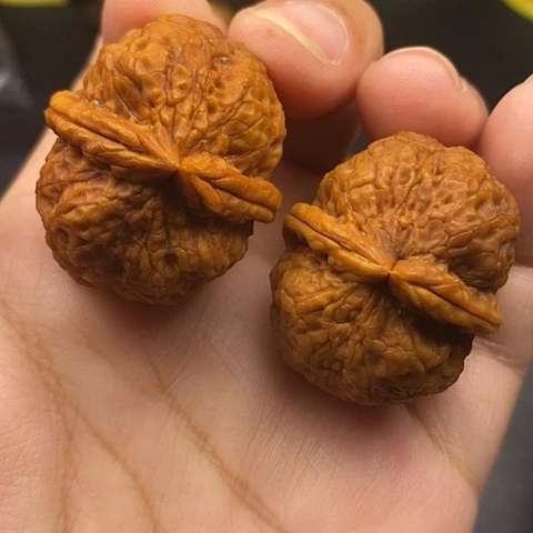 文玩核桃把件35尺麒麟墩