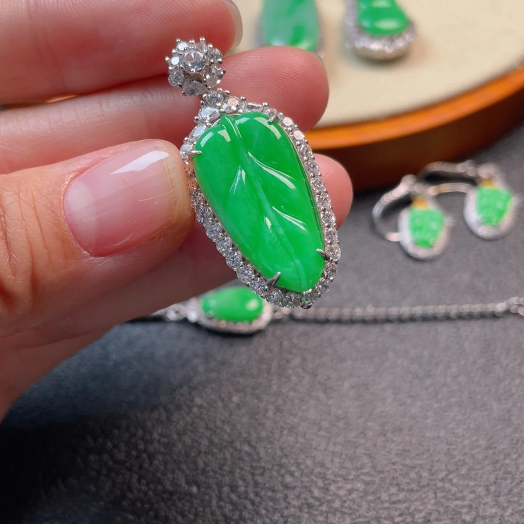 翡翠吊坠(不含链)银S925镶嵌