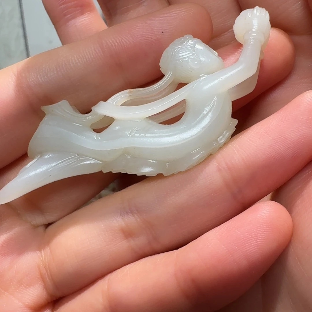 用***5和田玉未镶嵌挂件