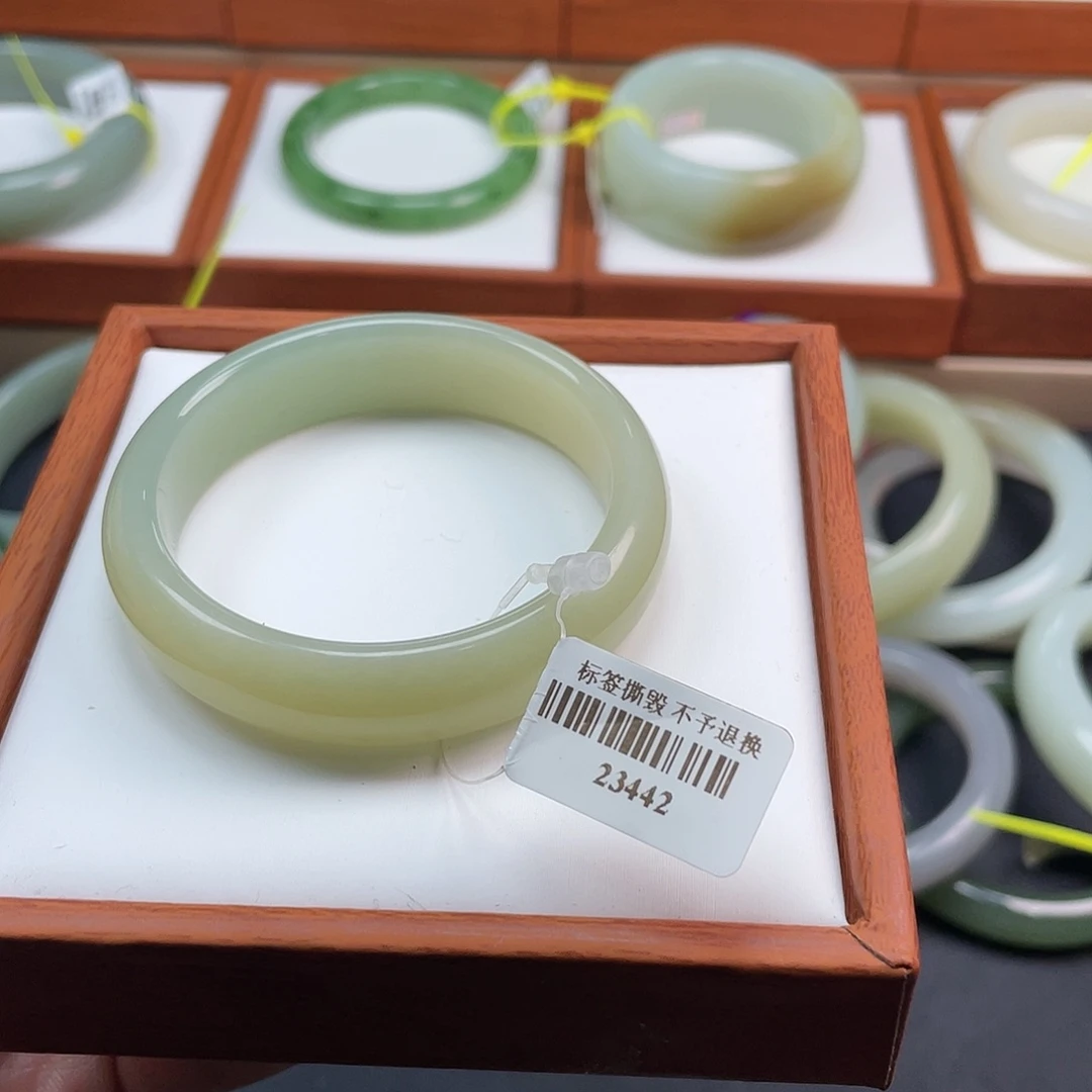 【闪购商品】未镶嵌手镯和田玉链接8。50.7