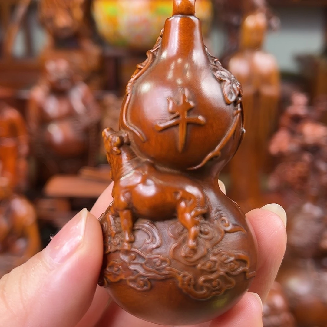 黄杨木黄杨木雕刻牛