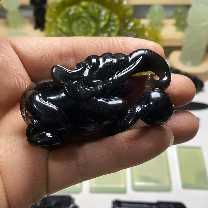 岫玉未镶嵌手把件