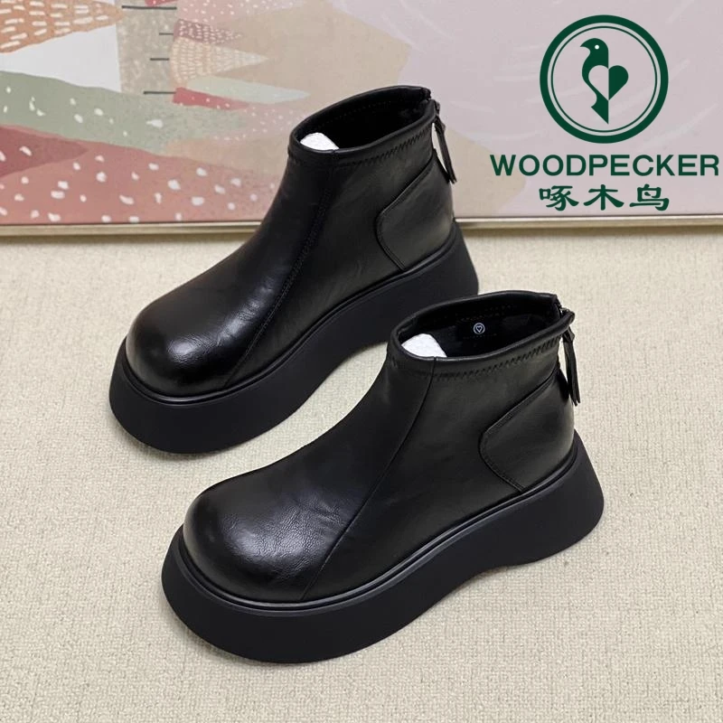 啄木鸟厚底短靴女2025新款秋冬季平底松糕百搭切尔西靴加绒马丁靴