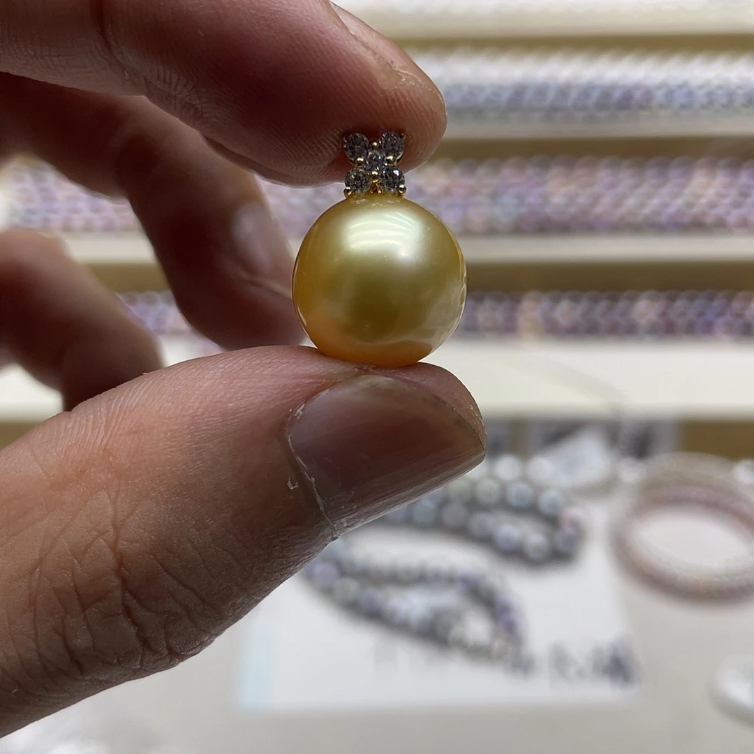 海水珍珠18K金镶嵌颈饰