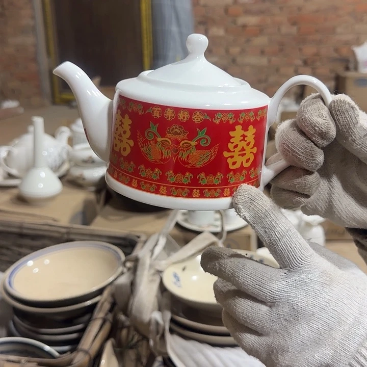 库存微瑕多空茶壶